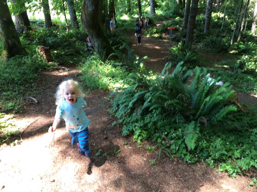 Stub Stewart State Park outside Portland, Oregon has hiking, camping, disc golfing and tons of outdoor fun - perfect for family camping!