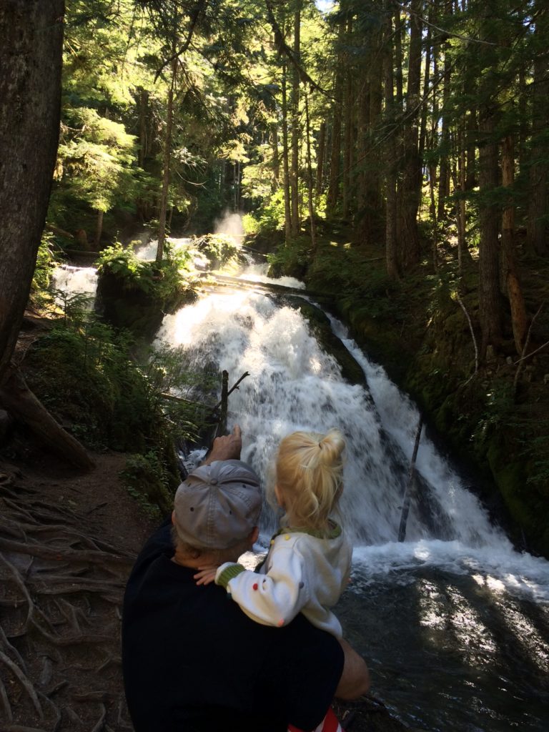 A half-mile hike to Little Zigzag Falls on Mt Hood is easy for kids and the whole family in Oregon. Ten Thousand Hour Mama