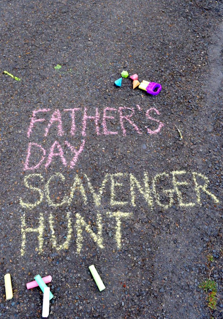 A great Father's Day gift: a scavenger hunt with the kids! Ten Thousand Hour Mama