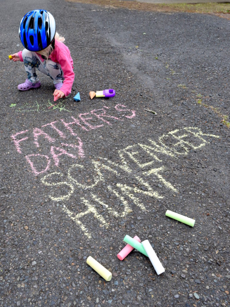 A Father's Day scavenger hunt is a fun, easy and last-minute gift idea from the kids to Dad! Ten Thousand Hour Mama