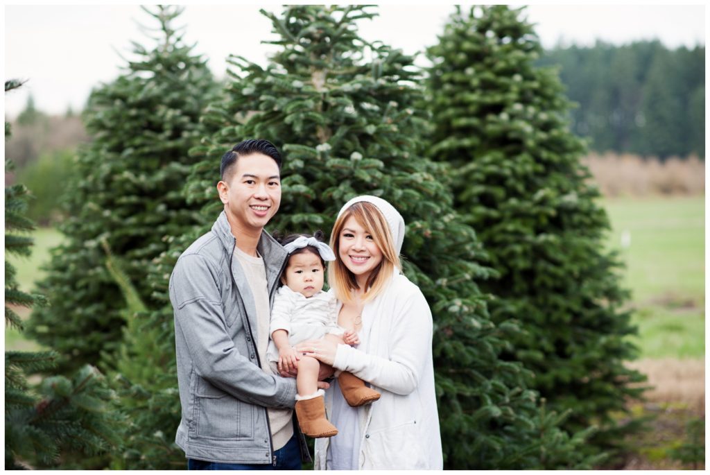 5 steps to getting a great holiday family photo, perfect for your Christmas card! Ten Thousand Hour Mama