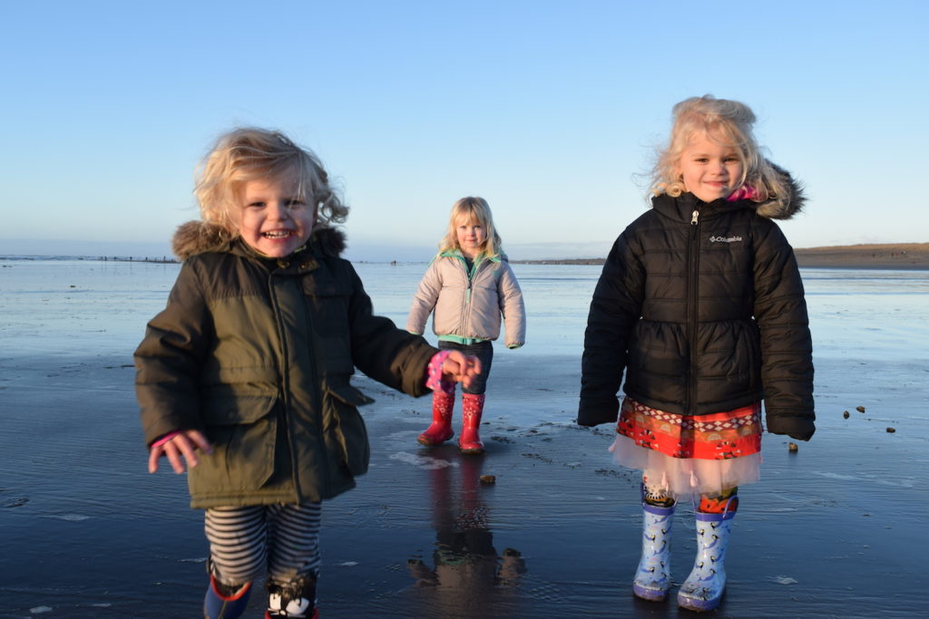 Kids on the Oregon coast - family travel. Ten Thousand Hour Mama