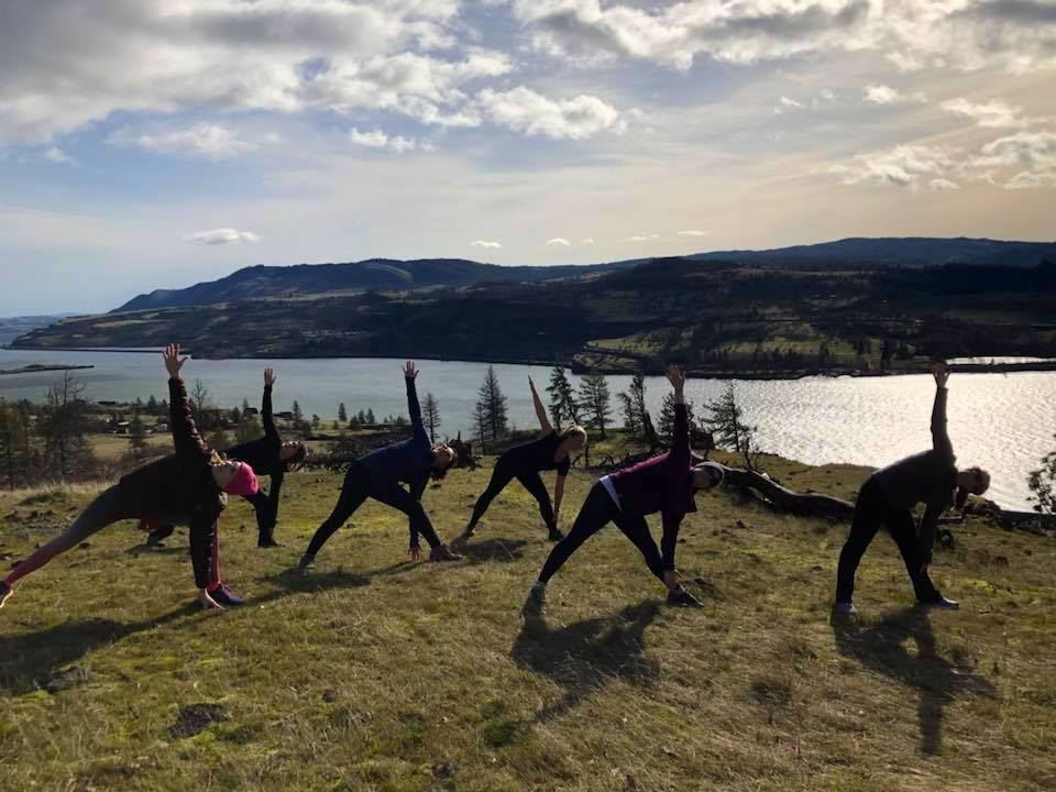 Mountaintop yoga - yes! Hiking + yoga. Ten Thousand Hour Mama